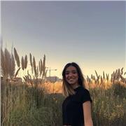 Graduada en Educación Primaria + Pedagogía Terapéutica y actualmente estudiante de Educación Infantil